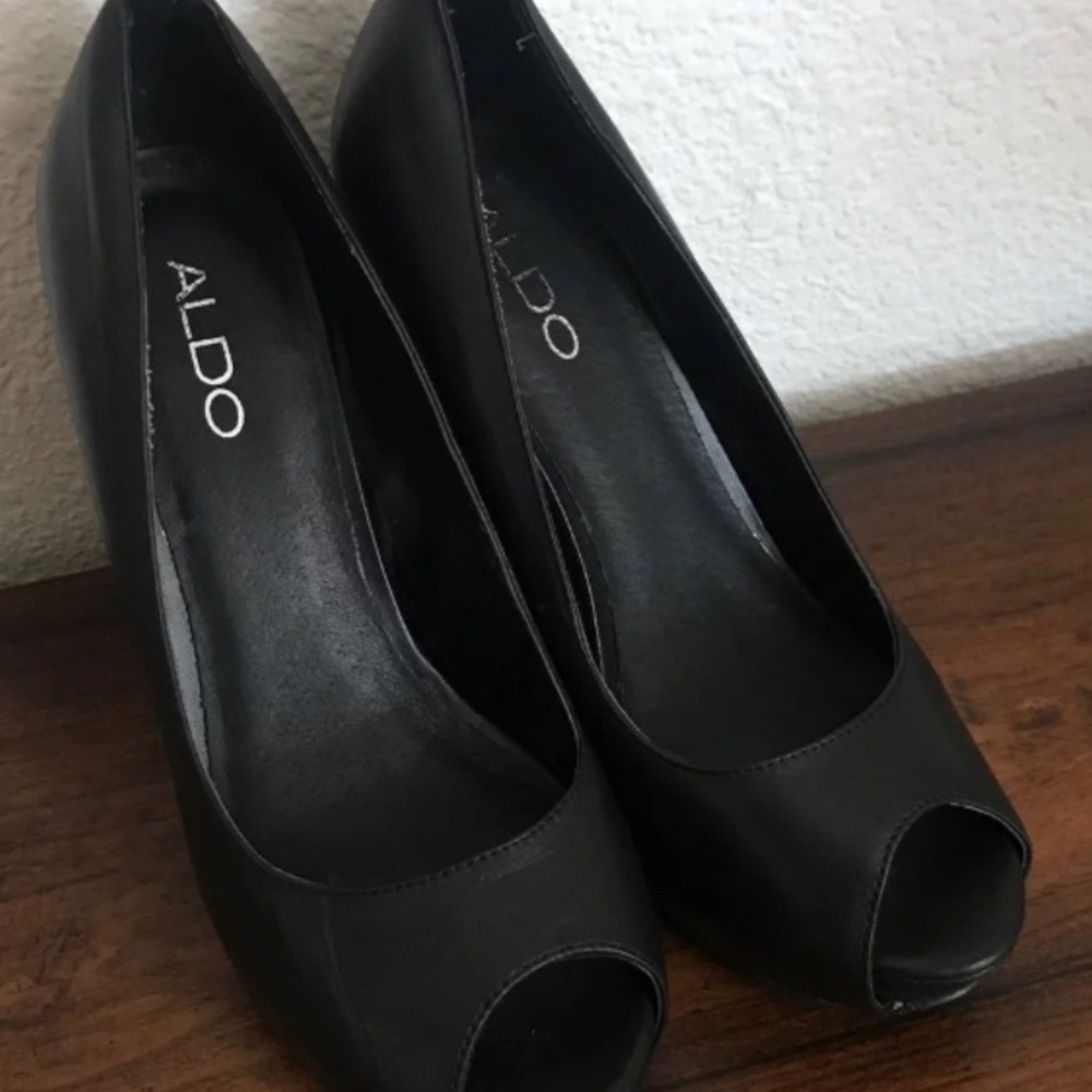 Black Aldo heels